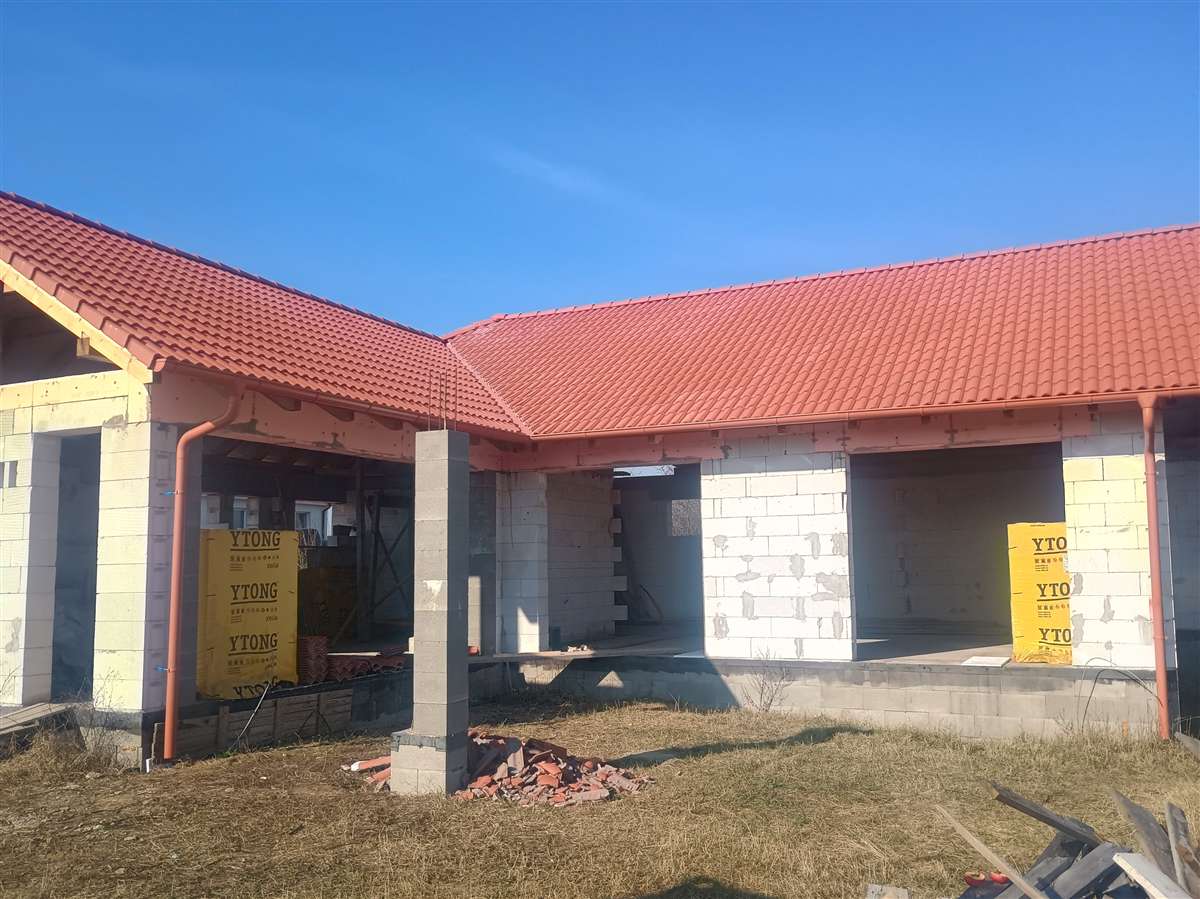 Novostavba Košolná Terran danubia evo tehlovo červená