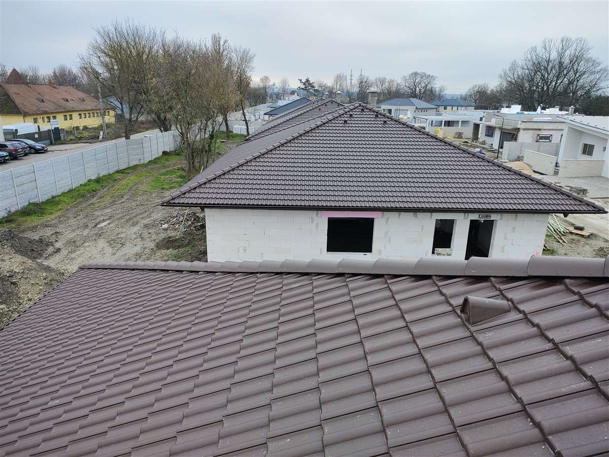 Novostavby Hadovce Bramac Klassic Novo Hnedá