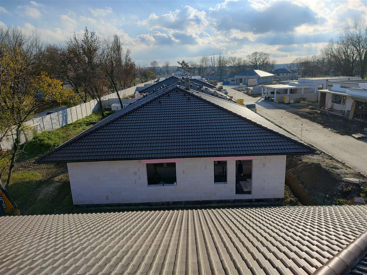 Novostavby Hadovce Bramac Klassic Novo Hnedá